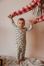 Load image into Gallery viewer, Under The Mistletoe Wavy Checker | Family Bamboo  Collection