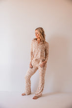 Load image into Gallery viewer, Lazy Daisy  | Adult Bamboo Pajamas