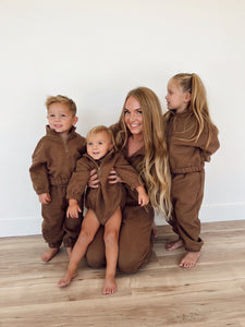 Chocolate  | Women's Two Piece 1/4 Zip Sweat Set