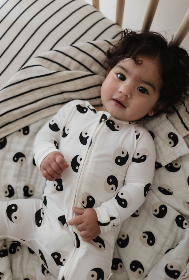 Black & White Yin Yang | Bamboo Zip Pajamas – forever french baby