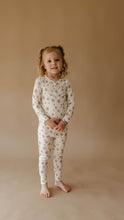 Load image into Gallery viewer, Daisy | Bamboo Two Piece Pajamas
